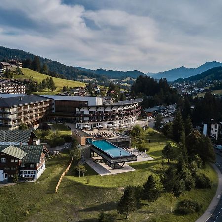 A-Rosa Ifen Hotel Kleinwalsertal Hirschegg  Dış mekan fotoğraf Aerial view of the resort