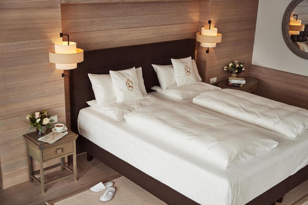 A-Rosa Ifen Hotel Kleinwalsertal Hirschegg  Dış mekan fotoğraf A bed with two mattresses