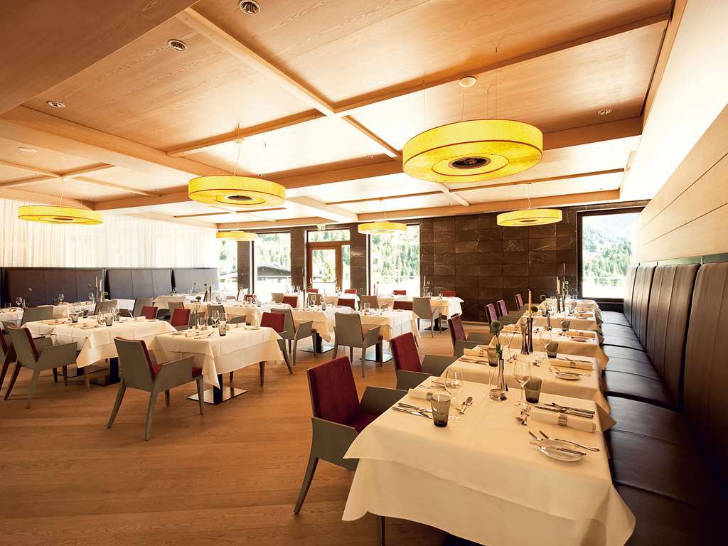 A-Rosa Ifen Hotel Kleinwalsertal Hirschegg  Restoran fotoğraf Restaurant "La Table d'Augustin"